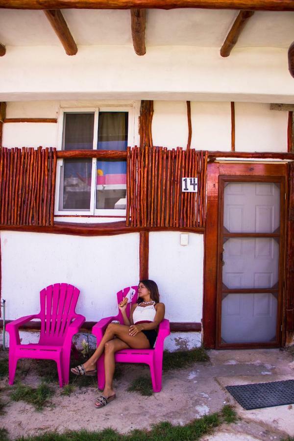 Golden Paradise Hostel Isla Holbox Exterior photo